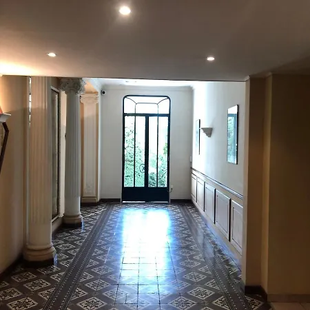 Plein Centre Et Ensoleille Avec Parking Securise شقة كان