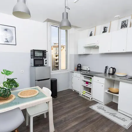 Plein Centre Et Ensoleille Avec Parking Securise Apartment *